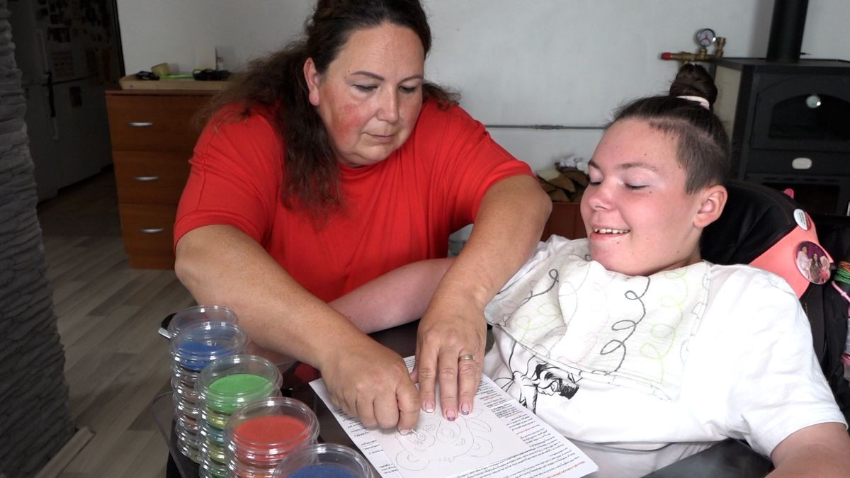 Patnáctiletá Eliška bojuje s ALS. Bitvu se zákeřnou nemocí nevzdává